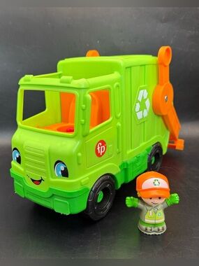 Fisher Price Little People Garbage/Recycling Truck With Figure SOUNDS WORK!